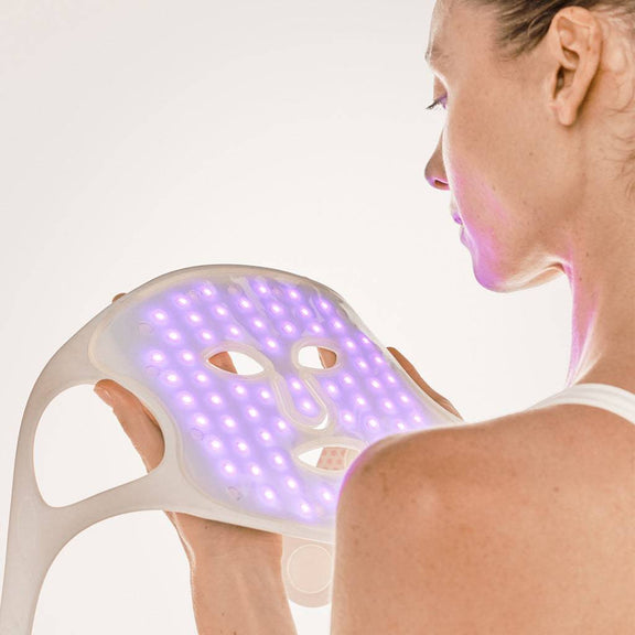 The Nushape Red Light Therapy Mask — product setup view