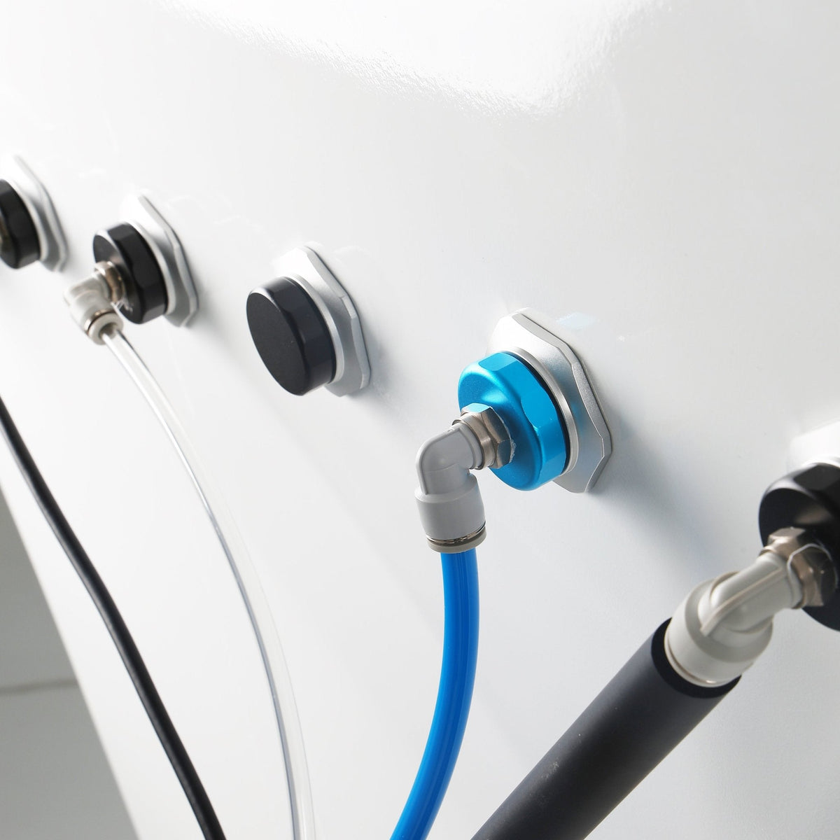 TimePod 2 | 2.0 ATA Triangular Hard-Shell Hyperbaric Chamber | product photo 18 | Legacy & Longevity Co.
